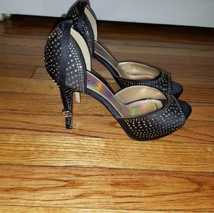 *3 for $15* Black and gold pumps